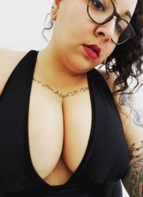 💋💋 Unhappy woman 💜 husband abandons 💜 so needs a good partner 💜 who will give regular time 💋💋 - Image 2